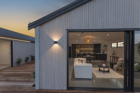 Photo of property in 3 Makakahi Street, Lytton West, 4071