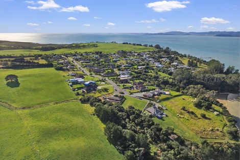 Photo of property in 96 Omana Avenue, Shelly Beach, South Head, 0874