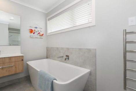 Photo of property in 6 Wescott Place, Bethlehem, Tauranga, 3110