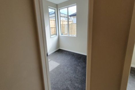 Photo of property in 10 Hukihuki Drive, Takanini, 2110