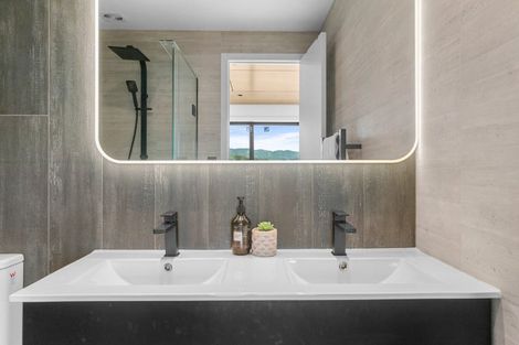 Photo of property in 2 Blue Moon Rise, Langs Beach, 0582