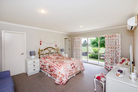 Photo of property in 30 Ursula Drive, Feilding, 4702