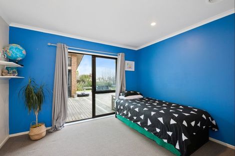Photo of property in 1 Botanical Heights Drive, Waipahihi, Taupo, 3330