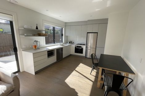 Photo of property in 4 Finesse Lane, Bucklands Beach, Auckland, 2012