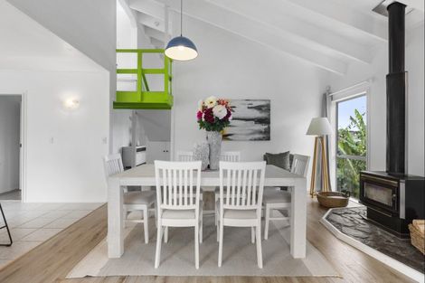 Photo of property in 8 Wiriana Place, Stanmore Bay, Whangaparaoa, 0932