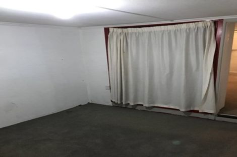 Photo of property in 6 Brighton Terrace, Murrays Bay, Auckland, 0630