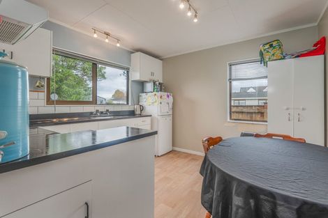 Photo of property in 59 Raglan Avenue, Cloverlea, Palmerston North, 4412