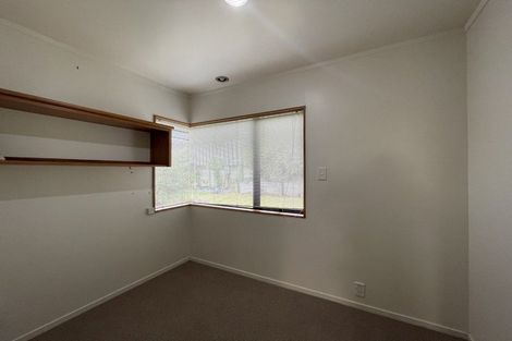 Photo of property in 1 Calypso Place, Rothesay Bay, Auckland, 0630