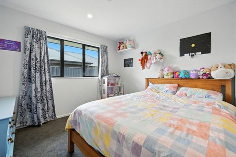 Photo of property in 20 Tara Crescent, Woodend, 7610