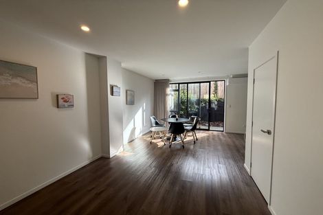 Photo of property in 18 Rara Lane, Manukau, Auckland, 2104