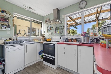 Photo of property in 10 Te Rangi Hiroa Place, Urenui, 4375