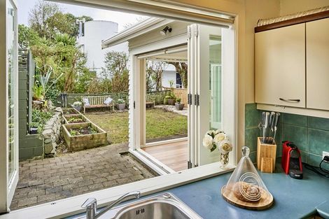 Photo of property in 14 Flers Street, Karori, Wellington, 6012