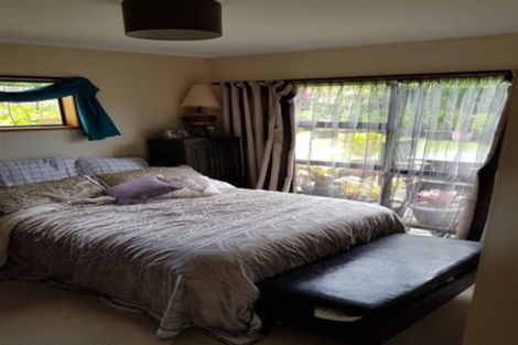 Photo of property in 2/13 Parramatta Place, Botany Downs, Auckland, 2010