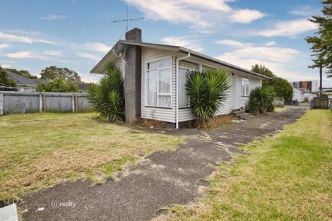 Photo of property in 6 Alamein Place, Pukekohe, 2120