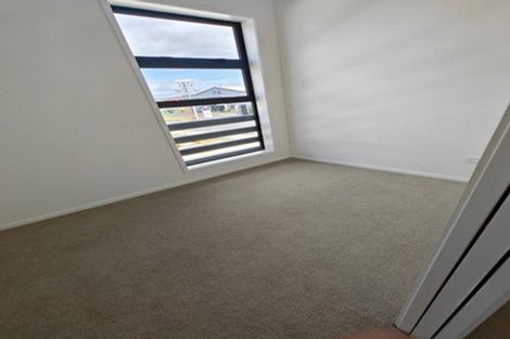 Photo of property in 150a Mcleod Road, Te Atatu South, Auckland, 0610