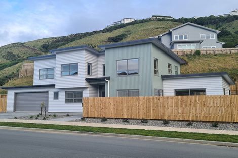 Photo of property in 87 Melksham Drive, Churton Park, Wellington, 6037