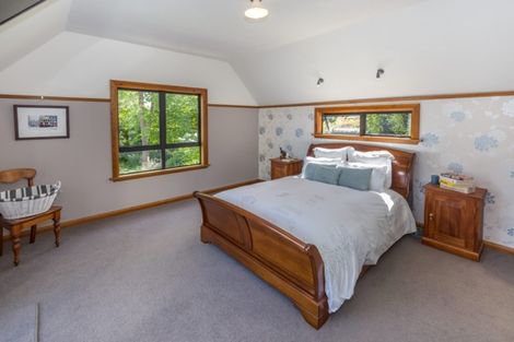 Photo of property in 374 Sawyers Arms Road, Harewood, Christchurch, 8051