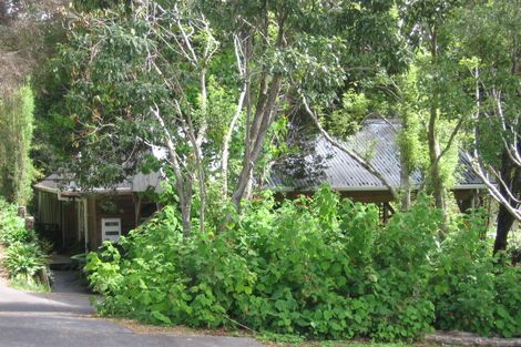 Photo of property in 2/28 Cresta Avenue, Beach Haven, Auckland, 0626