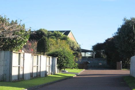 Photo of property in 76 Tington Avenue, Wattle Downs, Auckland, 2103