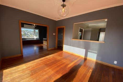 Photo of property in 112 Eden Street, Island Bay, Wellington, 6023