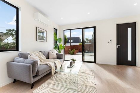 Photo of property in 41f Kowhai Road, Mairangi Bay, Auckland, 0630