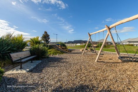 Photo of property in 73 Pasture Way, Papamoa, 3118
