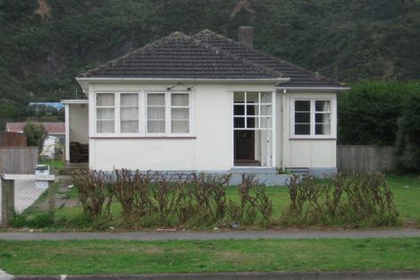 Photo of property in 139 Molesworth Street, Taita, Lower Hutt, 5011
