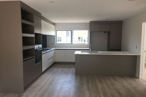 Photo of property in 4 Meritage Lane, Te Atatu South, Auckland, 0610