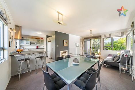 Photo of property in 2 Stanhope Grove, Korokoro, Lower Hutt, 5012