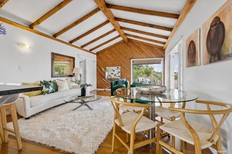 Photo of property in 17 Curacao Place, Half Moon Bay, Auckland, 2012