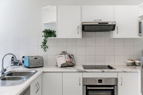 Photo of property in 17 Morewa Place, Takanini, 2112