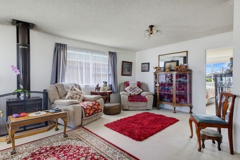 Photo of property in 84 Broadway, Stratford, 4332