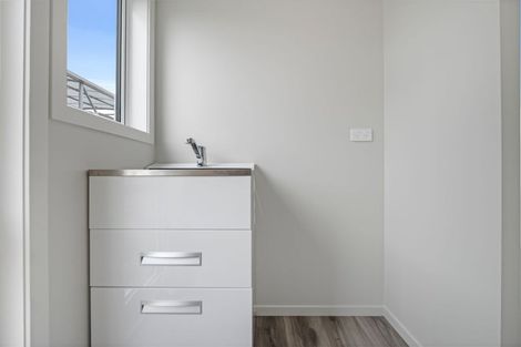 Photo of property in 32 Costello Drive, Ngatea, 3503