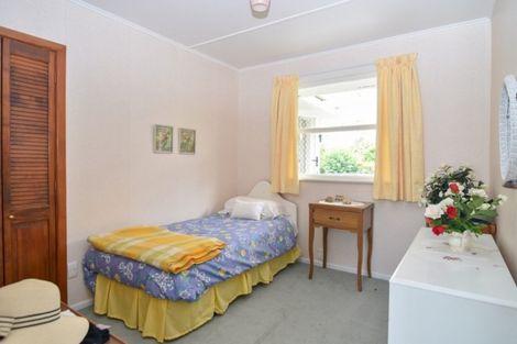 Photo of property in 12 Taverner Street, Carterton, 5713