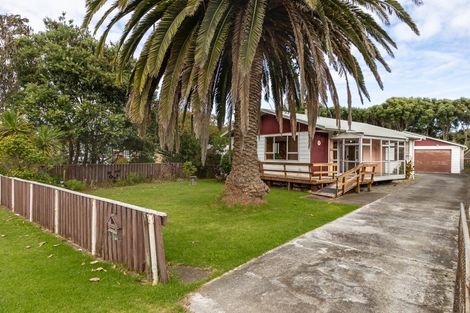 Photo of property in 37 Rangiuru Road, Otaki Beach, Otaki, 5512