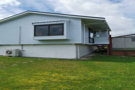 Photo of property in 305 Maungaraki Road, Maungaraki, Lower Hutt, 5010