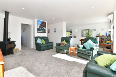Photo of property in 1026 Whangaparaoa Road, Tindalls Beach, Whangaparaoa, 0930