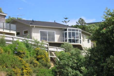 Photo of property in 2 Southern Cross Crescent, Island Bay, Wellington, 6023