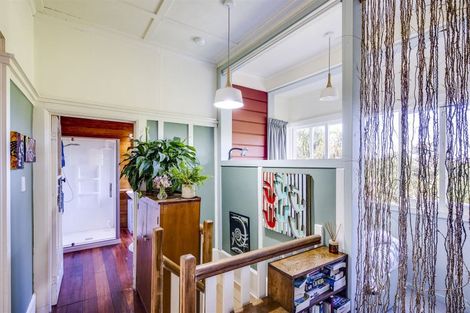 Photo of property in 1 Lawrence Road, Hospital Hill, Napier, 4110