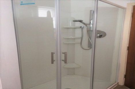 Photo of property in 40 Karaka Crescent, Levin, 5510