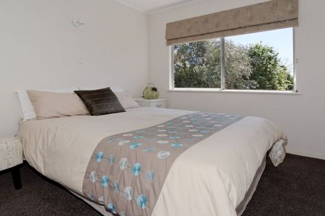 Photo of property in 6 Zita Maria Drive, Massey, Auckland, 0614