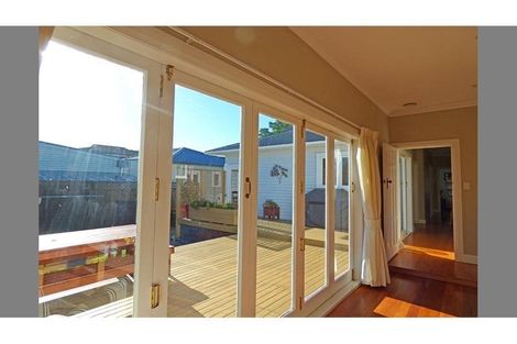 Photo of property in 30 Kitchener Road, Sandringham, Auckland, 1025