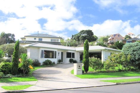 Photo of property in 25 Esther Place, Red Beach, 0932