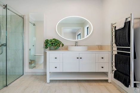 Photo of property in 16 Awatea Drive, Whitianga, 3510