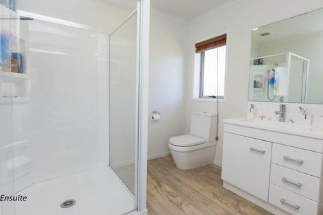 Photo of property in 22 Sunstone Crescent, Brown Owl, Upper Hutt, 5018