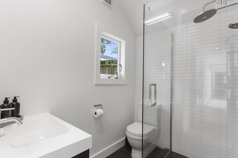 Photo of property in 34 Edgars Road, Westmere, Auckland, 1022