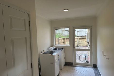 Photo of property in 26 Delmont Close, East Tamaki Heights, Auckland, 2016