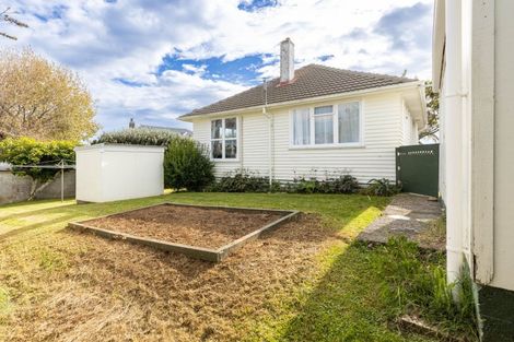 Photo of property in 9 Blackmore Street, Lynmouth, New Plymouth, 4310