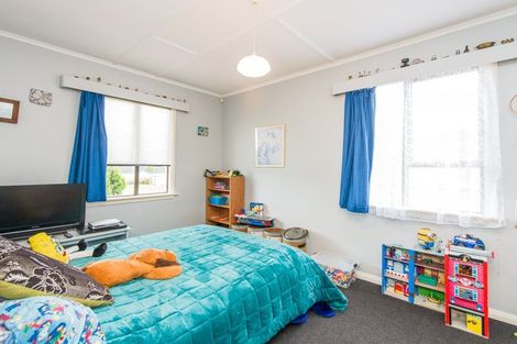 Photo of property in 51 Bamber Street, Castlecliff, Whanganui, 4501