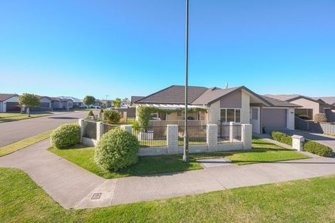 Photo of property in 66 Orotu Drive, Poraiti, Napier, 4112